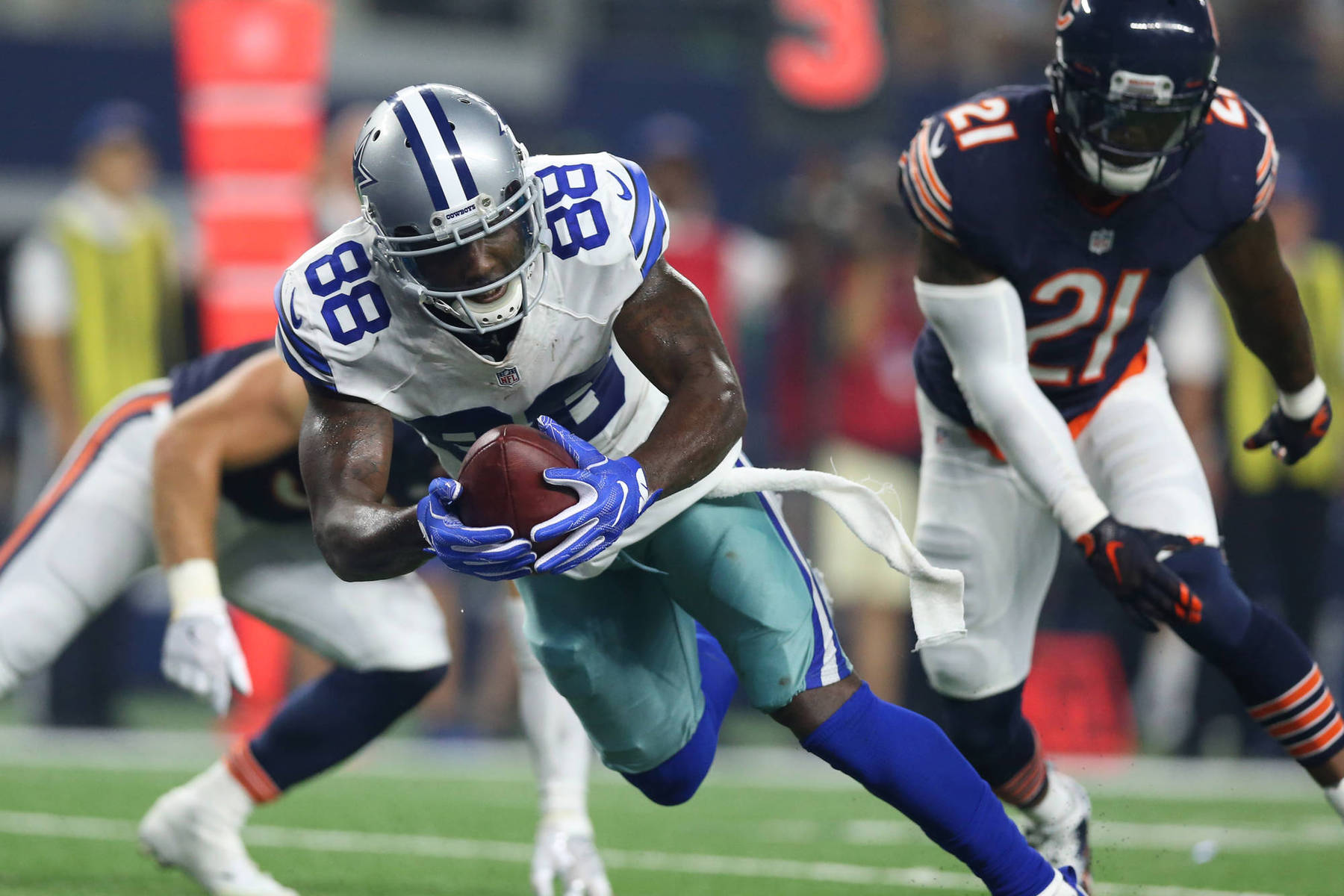 Fact Or Fiction: Dez Bryant Clears The Way For Other Targets - Inside ...