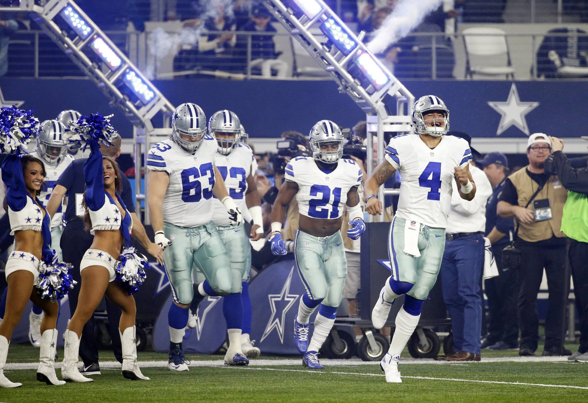 Is OT Emmett Cleary’s Future With the Cowboys? - Inside The Star Archives