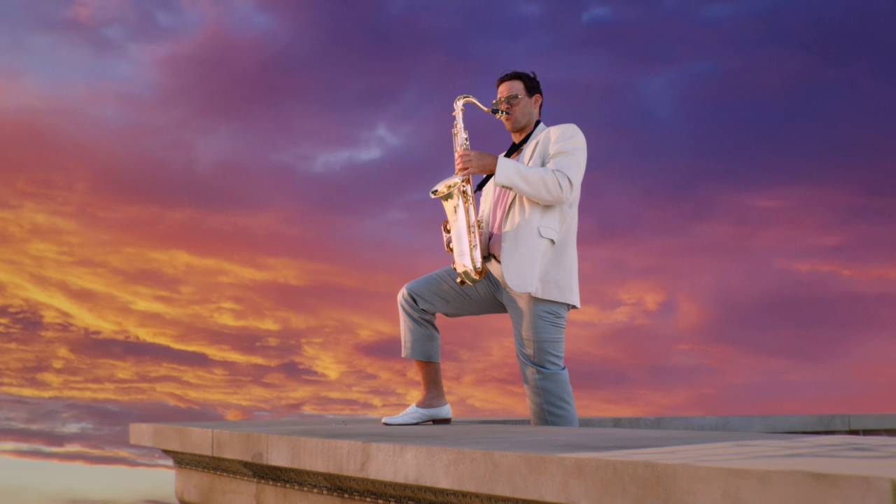 [VIDEO] Tony Romo Plays the Saxophone in new Sunday Ticket Commercial ...